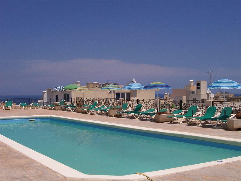 The Crown Hotel بوجبة المظهر الخارجي الصورة
